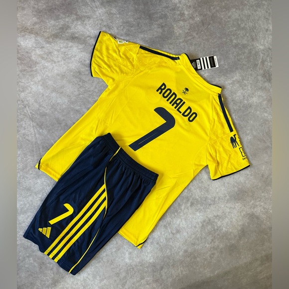 Al Nassar Home Cristiano Ronaldo 7 set for kids - Picture 3 of 8